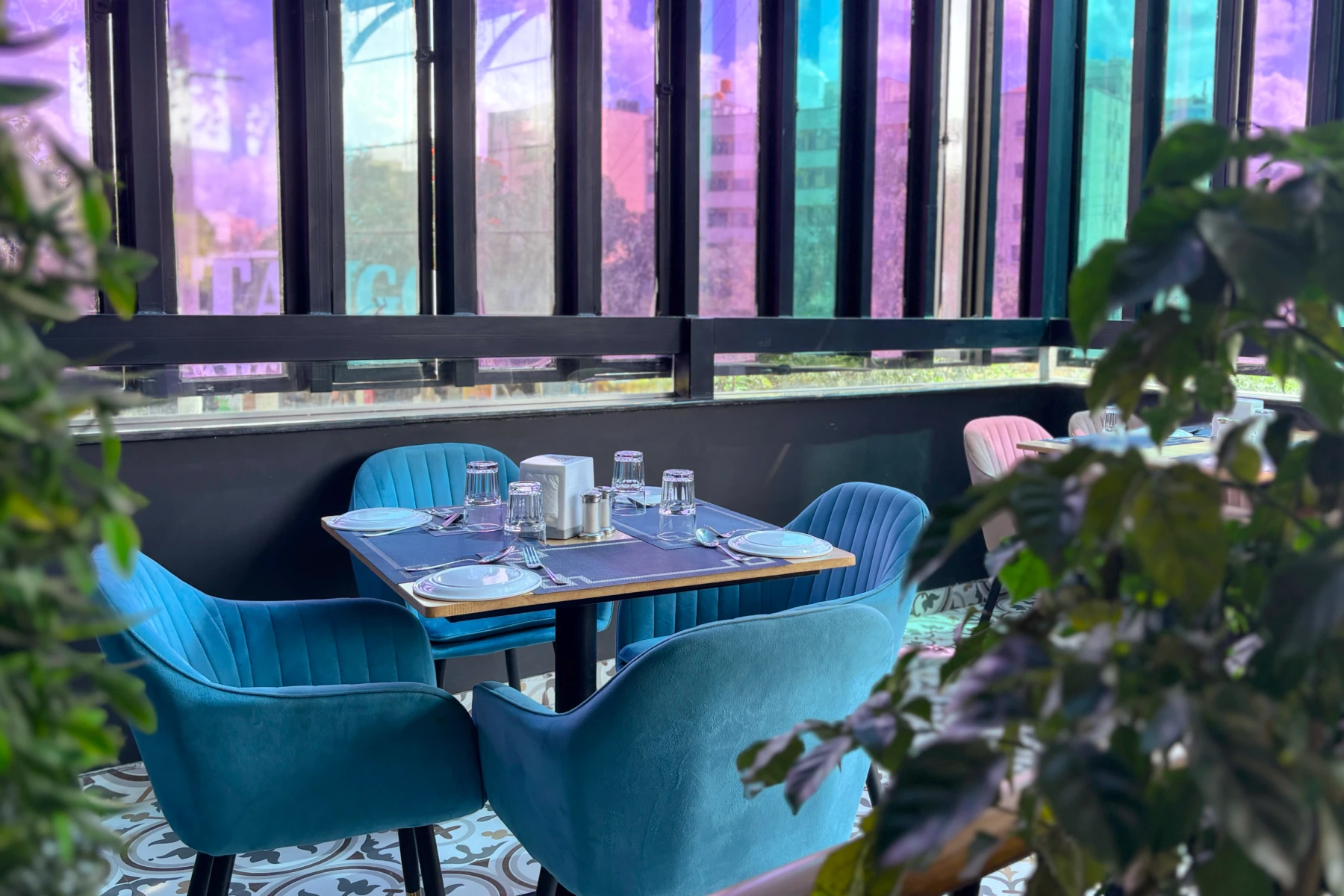 Tango Kitchen + Bar — Detail
